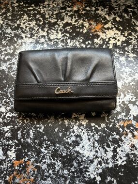Coach SoHo Pleated Black Leather Wallet with Silver Logo